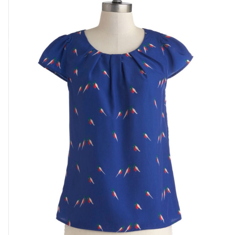 Sunny Girl Steal the Show Top in Birds, L